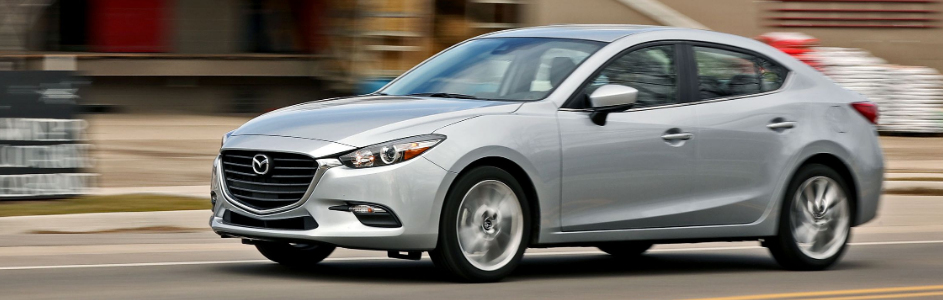 замена лобового стекла Mazda 3